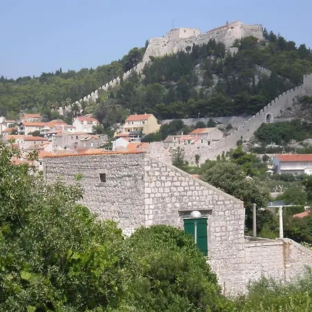 Barcot-studio Hvar Town